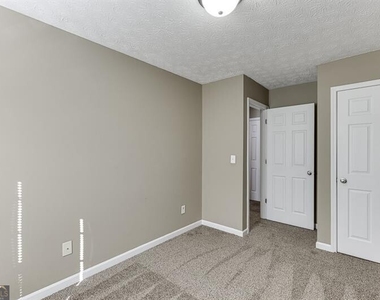 2883 Creek Bottom Court - Photo Thumbnail 20