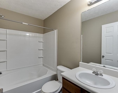 2883 Creek Bottom Court - Photo Thumbnail 25