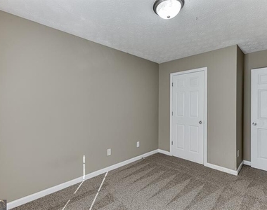 2883 Creek Bottom Court - Photo Thumbnail 23