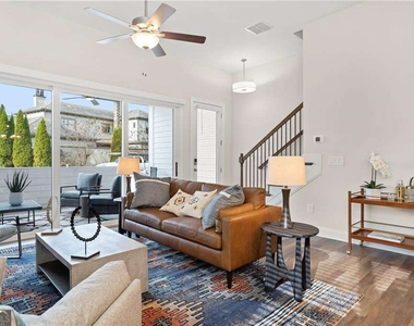 637 Stickley Oak Way - Photo Thumbnail 12