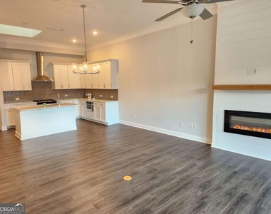 637 Stickley Oak Way - Photo Thumbnail 10