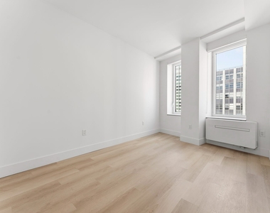 55 Broad Street - Photo Thumbnail 1