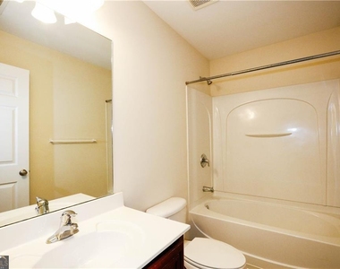 1187 Kendrew Pass - Photo Thumbnail 23