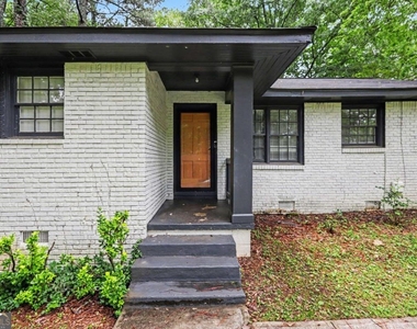 3743 Poplar Drive - Photo Thumbnail 3