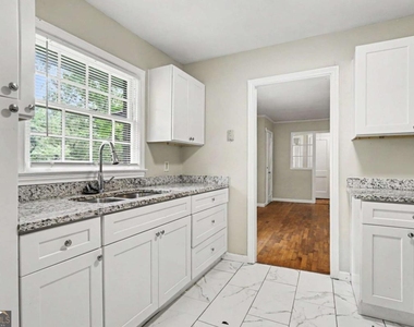 3743 Poplar Drive - Photo Thumbnail 7