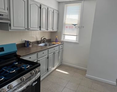 23-62 37th Street - Photo Thumbnail 5
