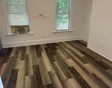 23-62 37th Street - Photo Thumbnail 9