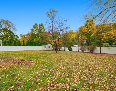 10 Lloyd Ave - Photo Thumbnail 41
