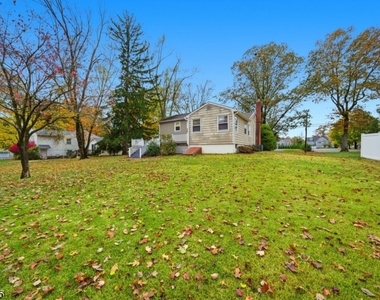 10 Lloyd Ave - Photo Thumbnail 45