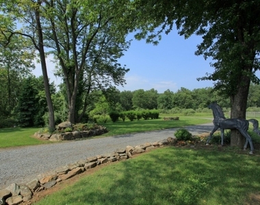 96 Pickle Rd - Photo Thumbnail 4