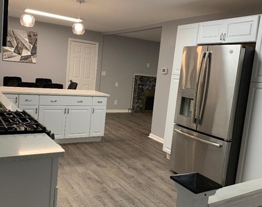 479 Cedar Avenue - Photo Thumbnail 8