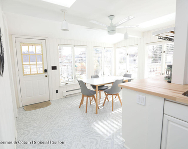 487 West Street - Photo Thumbnail 12