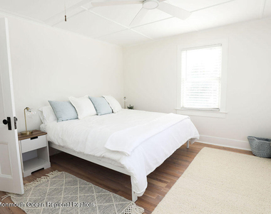 487 West Street - Photo Thumbnail 23