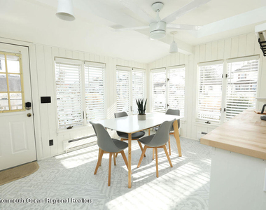 487 West Street - Photo Thumbnail 13
