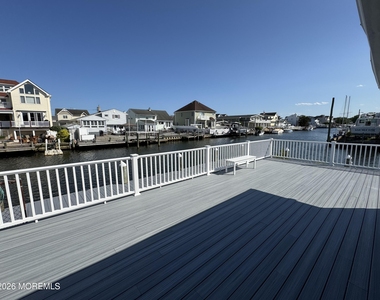 31 Navarra Drive - Photo Thumbnail 27