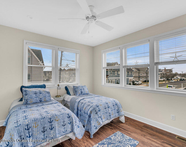 368 1st Avenue - Photo Thumbnail 14