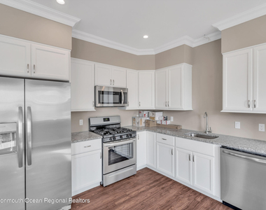 368 1st Avenue - Photo Thumbnail 5
