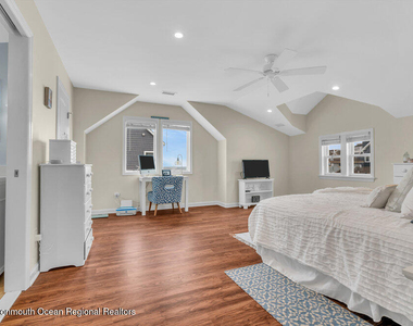 368 1st Avenue - Photo Thumbnail 20