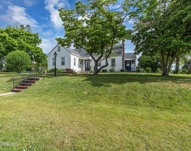 37 Highland Avenue - Photo Thumbnail 4