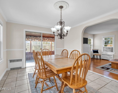 37 Highland Avenue - Photo Thumbnail 12