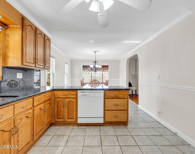 37 Highland Avenue - Photo Thumbnail 21