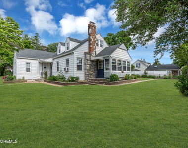 37 Highland Avenue - Photo Thumbnail 2