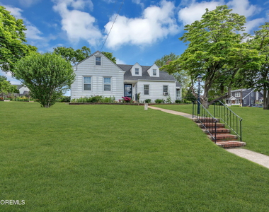 37 Highland Avenue - Photo Thumbnail 54