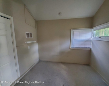 16 Leocadia Court - Photo Thumbnail 12
