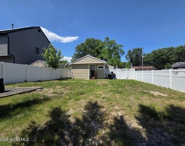 16 Leocadia Court - Photo Thumbnail 16