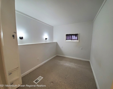 16 Leocadia Court - Photo Thumbnail 13