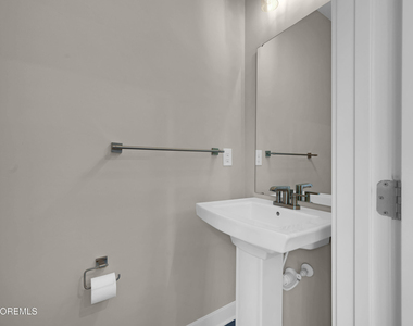 9 Halifax Road - Photo Thumbnail 27
