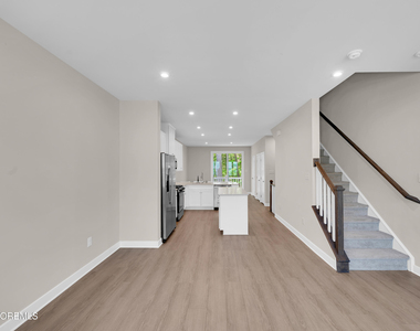 9 Halifax Road - Photo Thumbnail 15