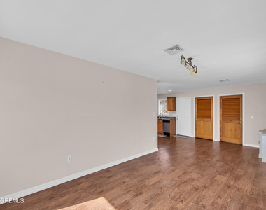 3118 Glasgow Avenue - Photo Thumbnail 19