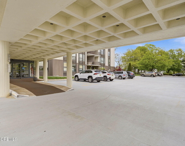 1 Scenic Drive - Photo Thumbnail 2