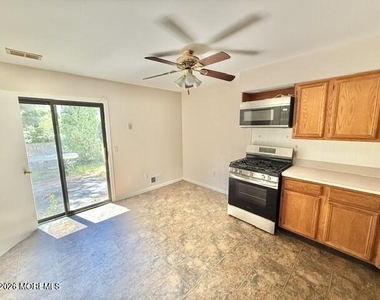 1126 Sawmill Road - Photo Thumbnail 5