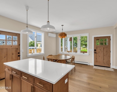 306 E 7th Avenue - Photo Thumbnail 6