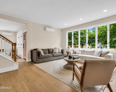 306 E 7th Avenue - Photo Thumbnail 12