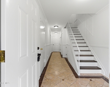 190 Spruce Street - Photo Thumbnail 3