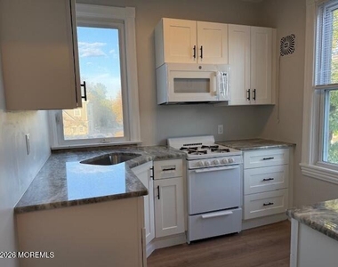 428 Garfield Avenue - Photo Thumbnail 6