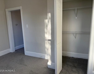 428 Garfield Avenue - Photo Thumbnail 2