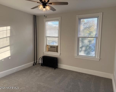 428 Garfield Avenue - Photo Thumbnail 3