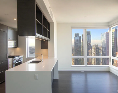 10th Avenue - Photo Thumbnail 2