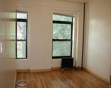 6 Brevoort Place - Photo Thumbnail 7