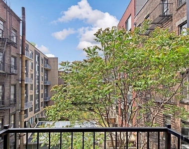 Tenth Avenue - Photo Thumbnail 5