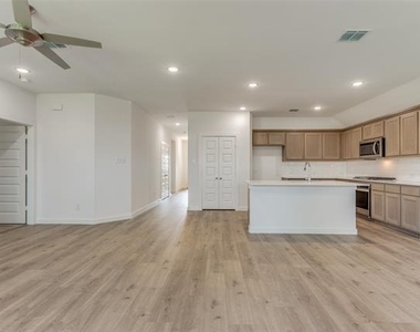 4908 Pebblewood Drive - Photo Thumbnail 12