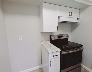 633 Rutgers Drive - Photo Thumbnail 7