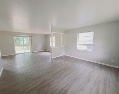 633 Rutgers Drive - Photo Thumbnail 3