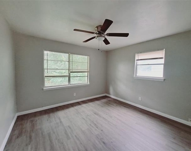633 Rutgers Drive - Photo Thumbnail 14