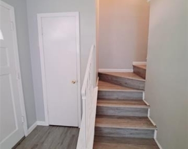 633 Rutgers Drive - Photo Thumbnail 10