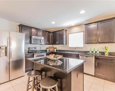 3007 Hickory Ridge - Photo Thumbnail 5